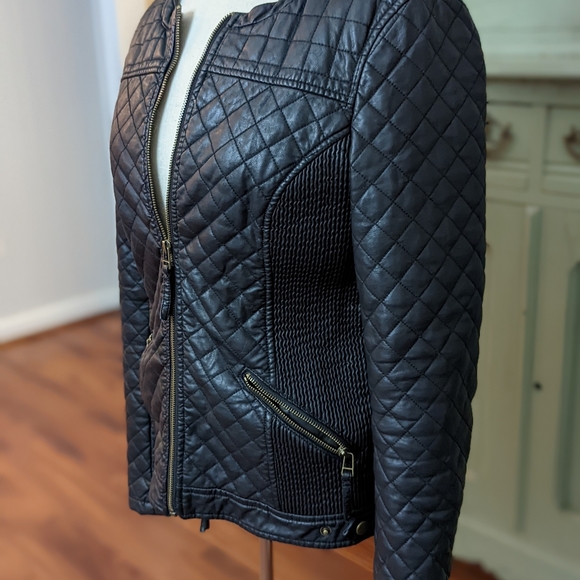 Faux leather jacket - Picture 4 of 7